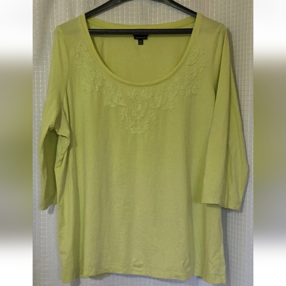 Talbots Size XLP 3/4 Sleeve Embroidered Detail T Shirt Green